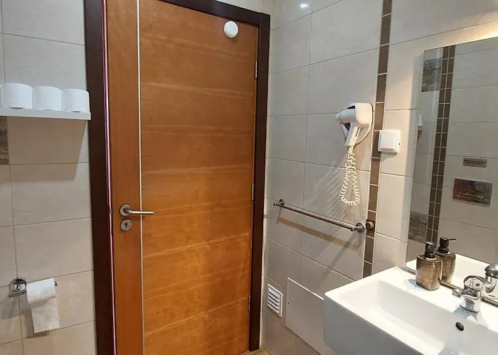 招待所 Downtown *