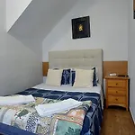 Downtown * לאגוּ‏ש